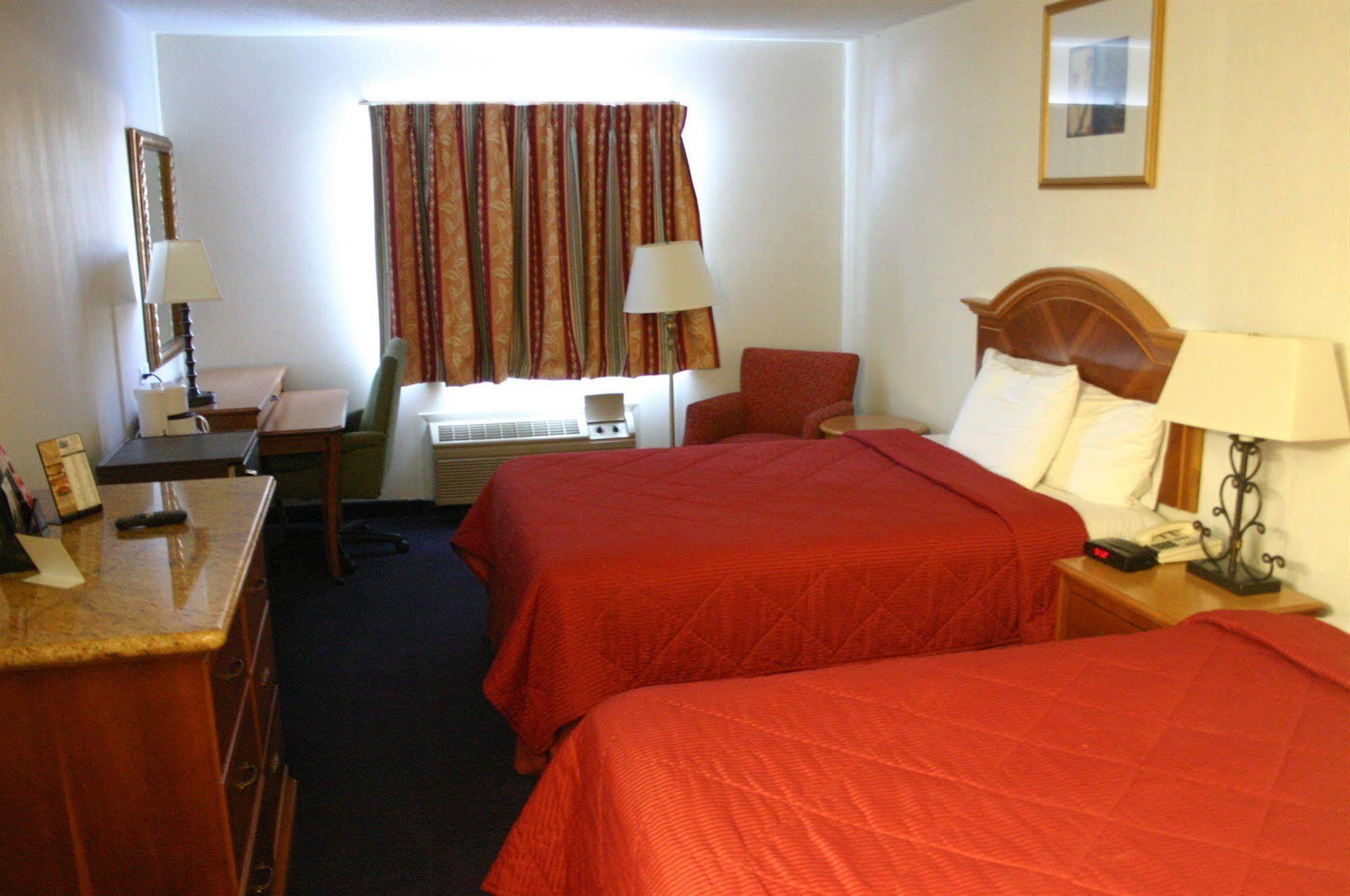 American Inn And Suites Ionia المظهر الخارجي الصورة