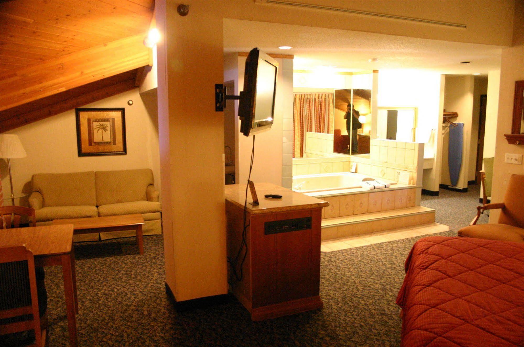 American Inn And Suites Ionia المظهر الخارجي الصورة