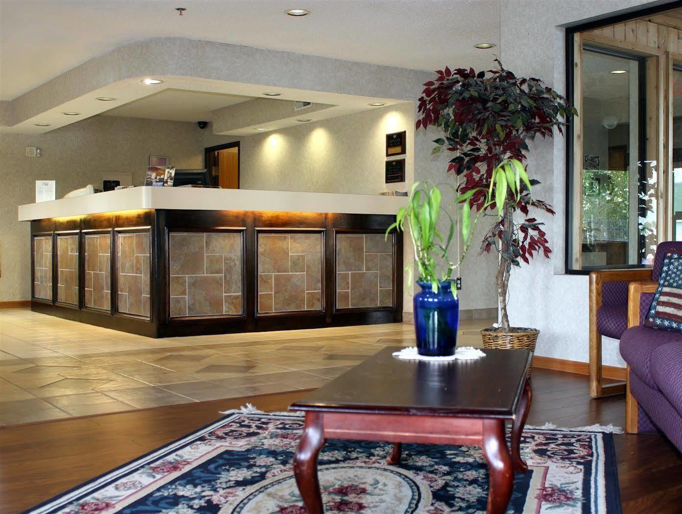 American Inn And Suites Ionia المظهر الخارجي الصورة