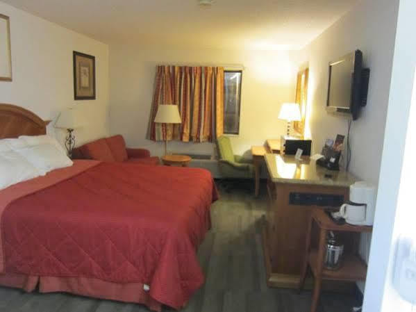 American Inn And Suites Ionia المظهر الخارجي الصورة